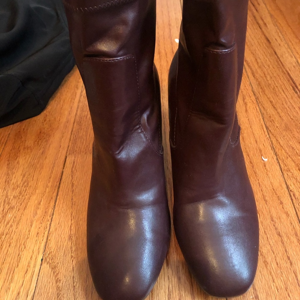 Zara Burgundy Ankle Boots w. Gold heel detail - Picture 4 of 7
